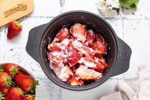Клубничное варенье без сахара