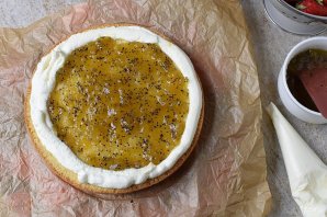 Торт с киви и клубникой Торт с киви и клубникой
