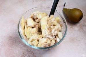 Груша в сахаре