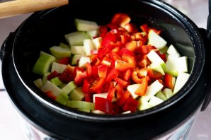 Кабачковая икра в мультиварке Кабачковая икра в мультиварке