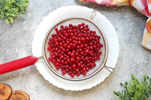 Джем из вишни и красной смородины
