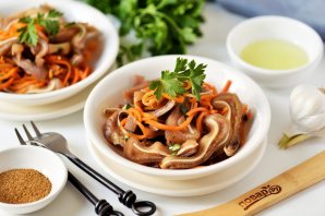 Свиные ушки по-корейски Свиные ушки по-корейски