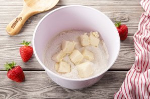 Клубничный пирог простой рецепт