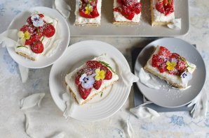 Клубничные пирожные Клубничные пирожные