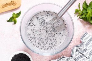 Панна котта с черным кунжутом Панна котта с черным кунжутом