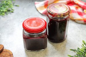 Пюре из черной смородины