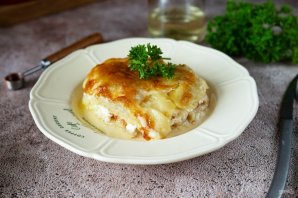 Рыба с картофелем, запеченные под майонезом