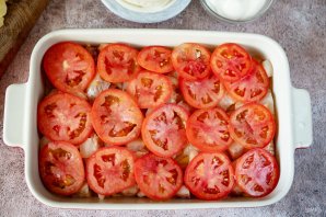 Рыба с картофелем, запеченные под майонезом