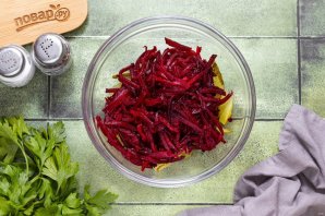 Салат из свеклы и фасоли Салат из свеклы и фасоли