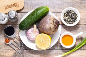Салат из свеклы с огурцами