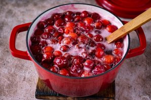 Варенье из алычи с косточками Варенье из алычи с косточками