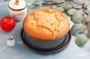 Пирог с яблоками и бананами