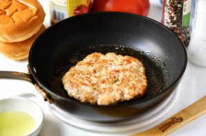 Куриные бургеры Куриные бургеры