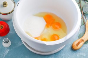Пирог с яблоками и бананами