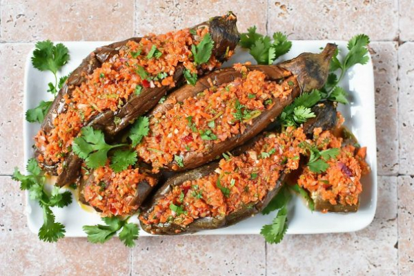 Баклажаны с начинкой Баклажаны с начинкой
