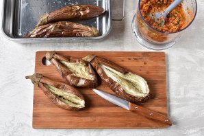 Баклажаны с начинкой Баклажаны с начинкой