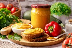 Икра кабачковая с болгарским перцем Икра кабачковая с болгарским перцем