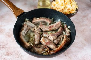 Квашеная капуста со свининой Квашеная капуста со свининой