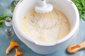 Пирог с лисичками и сыром