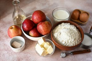 Пирожки с яблоками в духовке Пирожки с яблоками в духовке