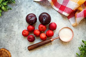 Компот из ранеток и слив