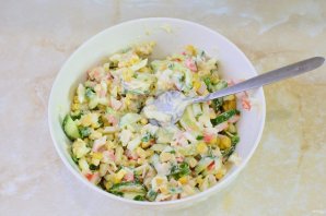 Крабовый салат с огурцом без риса Крабовый салат с огурцом без риса