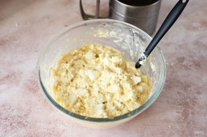 Пирог из творога и яблок