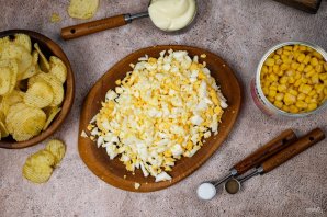 Салат с чипсами Салат с чипсами