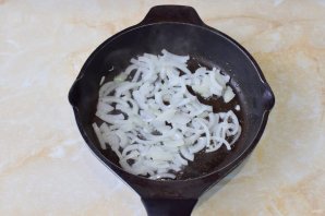 Салат с шампиньонами и курицей Салат с шампиньонами и курицей