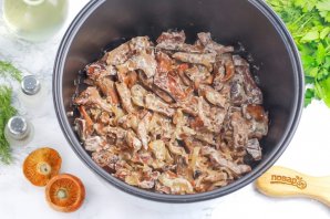 Рыжики в мультиварке Рыжики в мультиварке