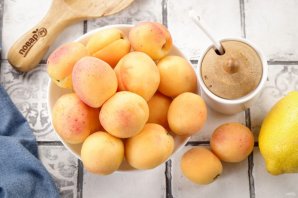Варенье из абрикосов в микроволновке